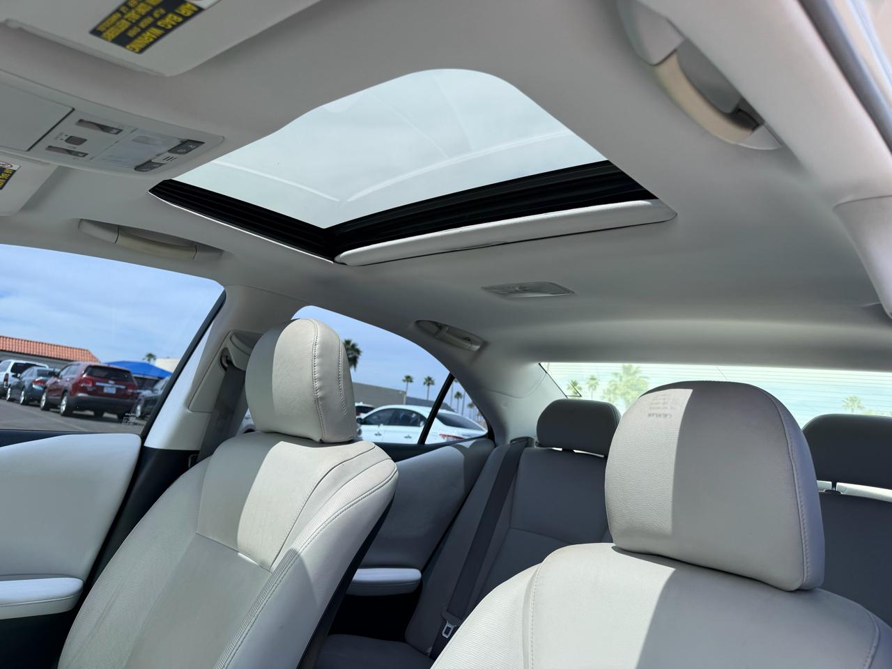 Lexus HS 250h Sedan 2010