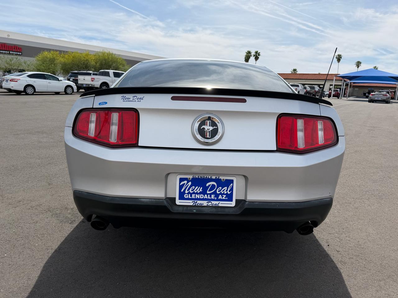 Ford Mustang V6 Coupe 2011