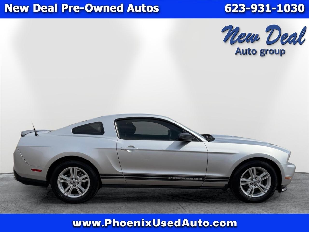 Ford Mustang V6 Coupe 2011