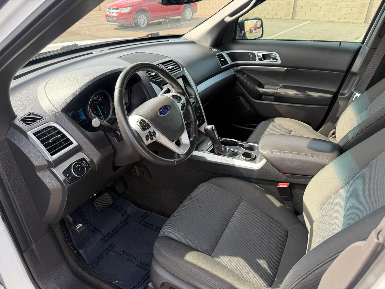 Ford Explorer 2WD 4dr V6 XLT 2015