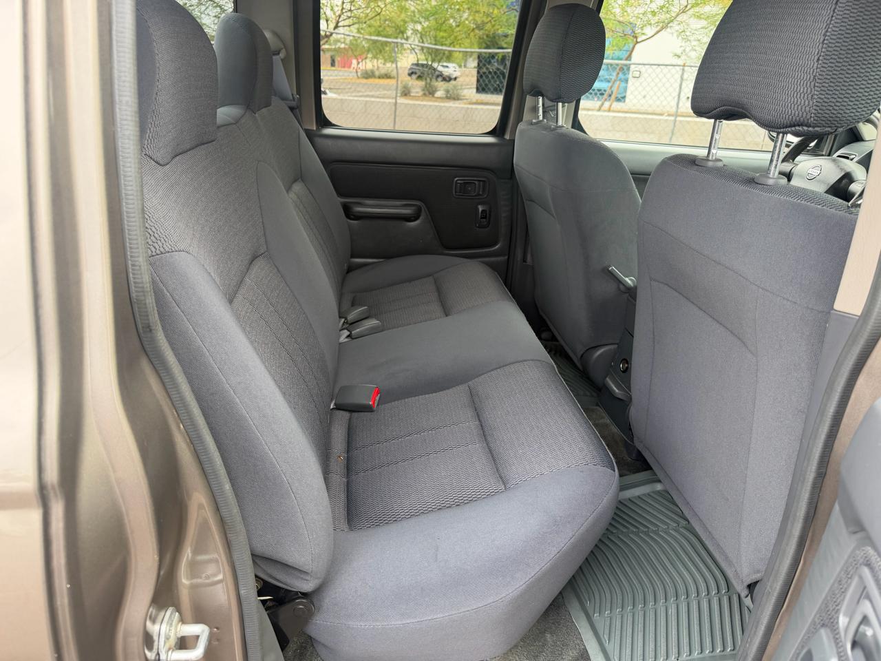 Nissan Frontier 2WD Crew Cab SWB Auto S 2004