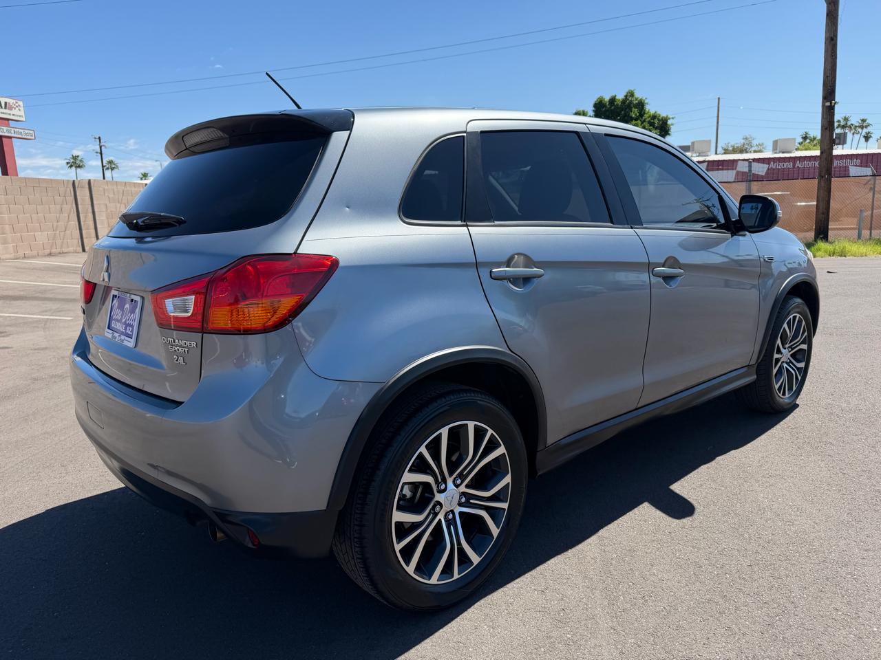 Mitsubishi Outlander Sport 2.4 ES CVT 2016