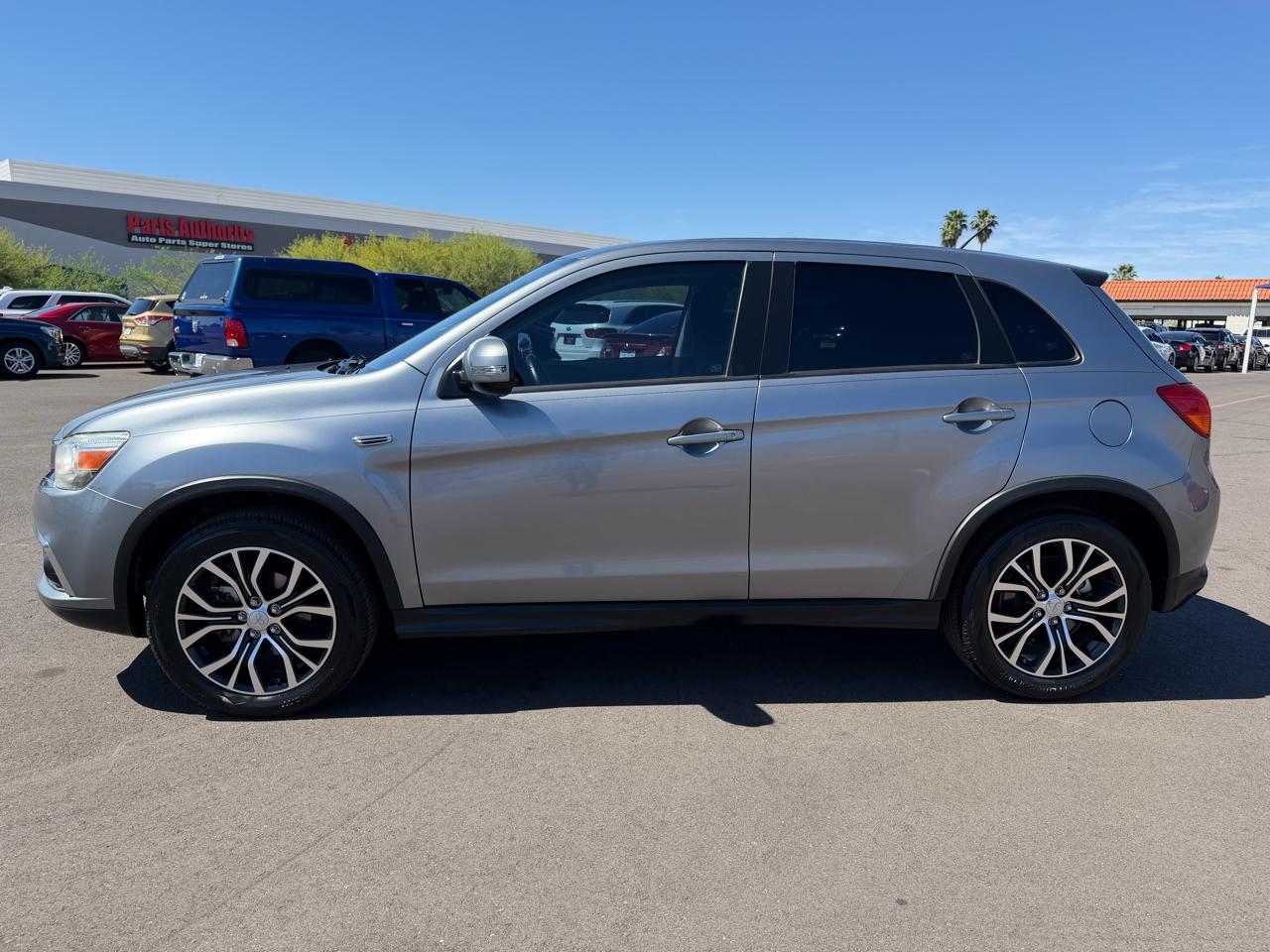 Mitsubishi Outlander Sport 2.4 ES CVT 2016