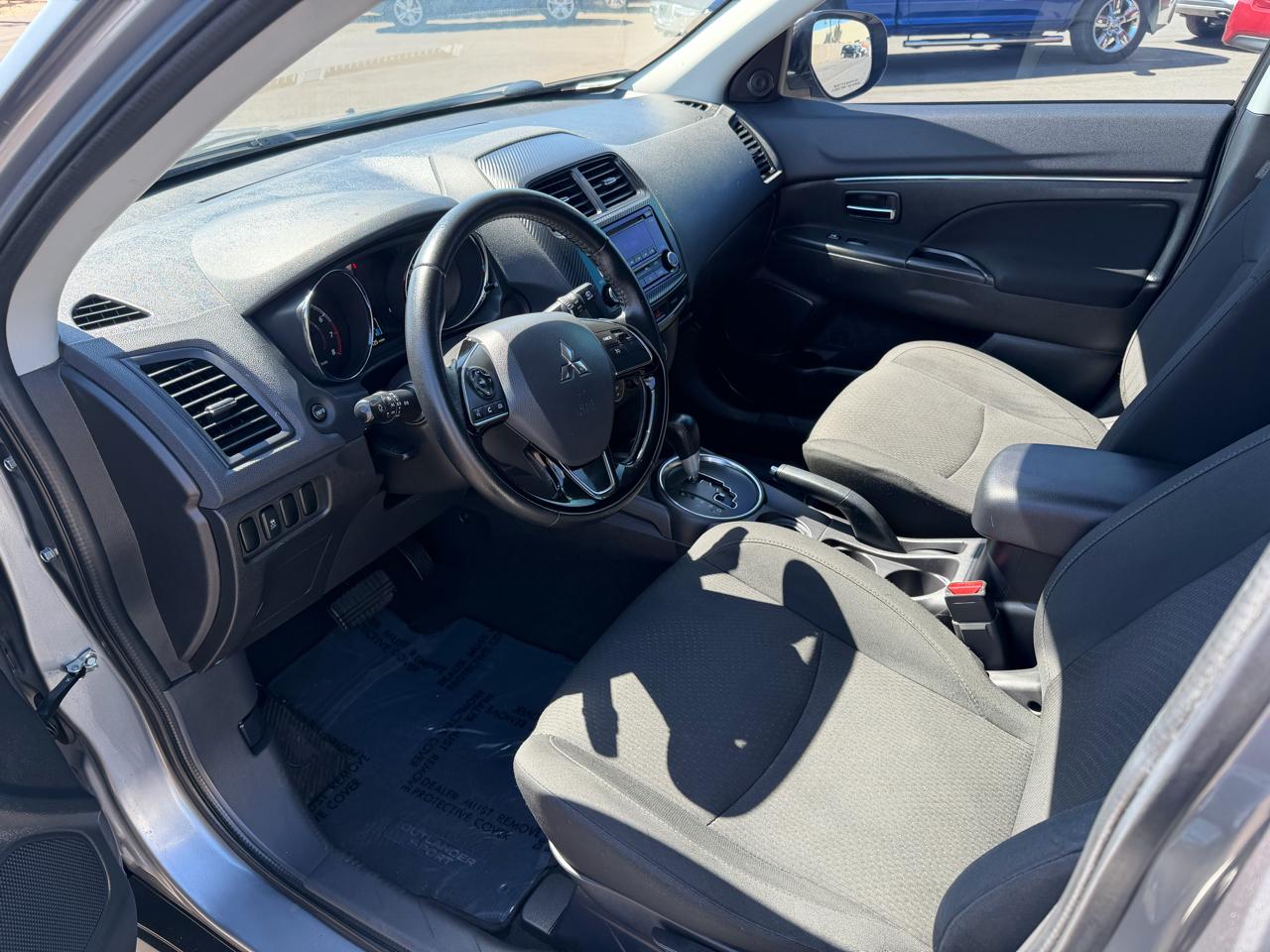 Mitsubishi Outlander Sport 2.4 ES CVT 2016