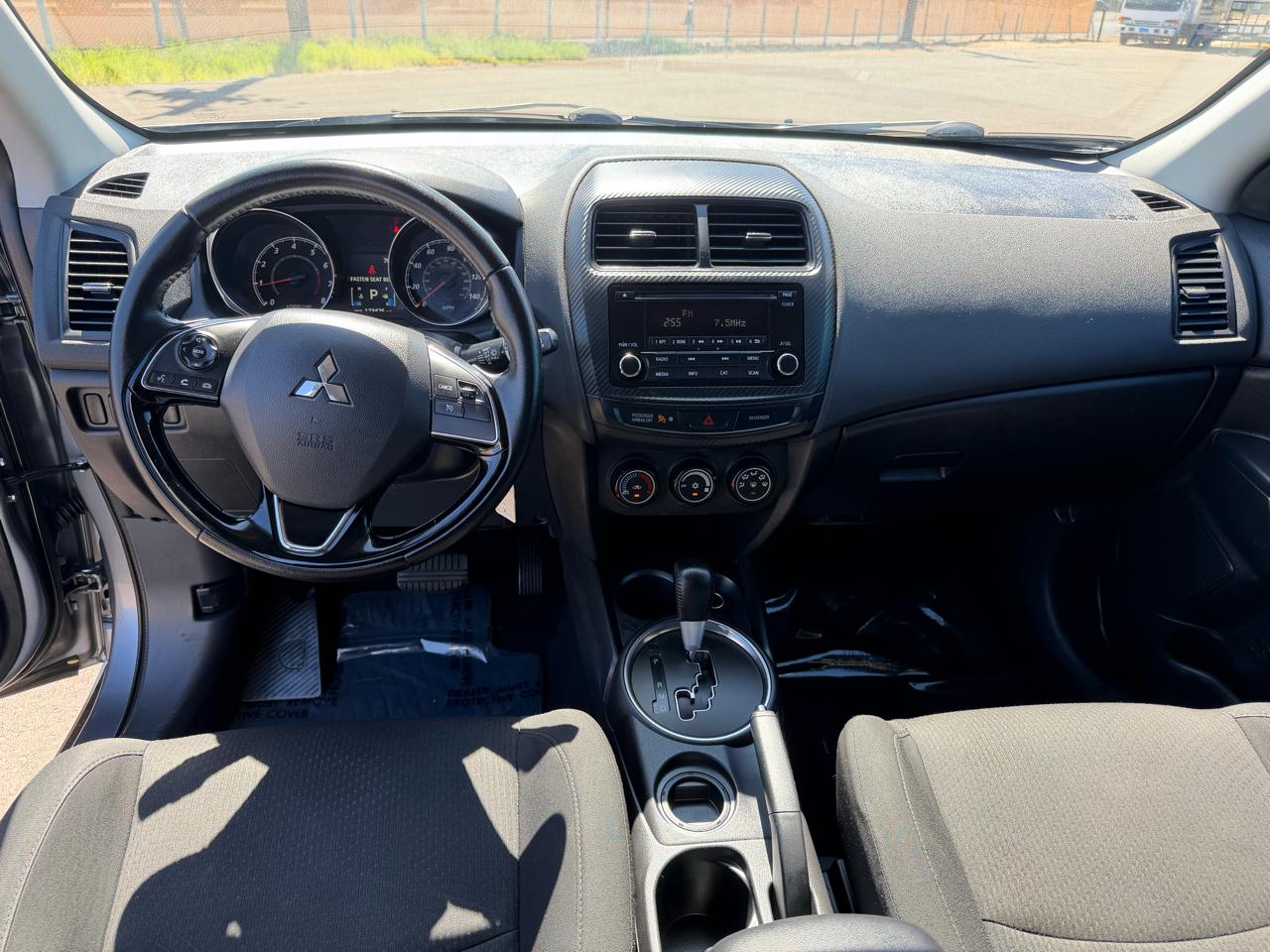 Mitsubishi Outlander Sport 2.4 ES CVT 2016