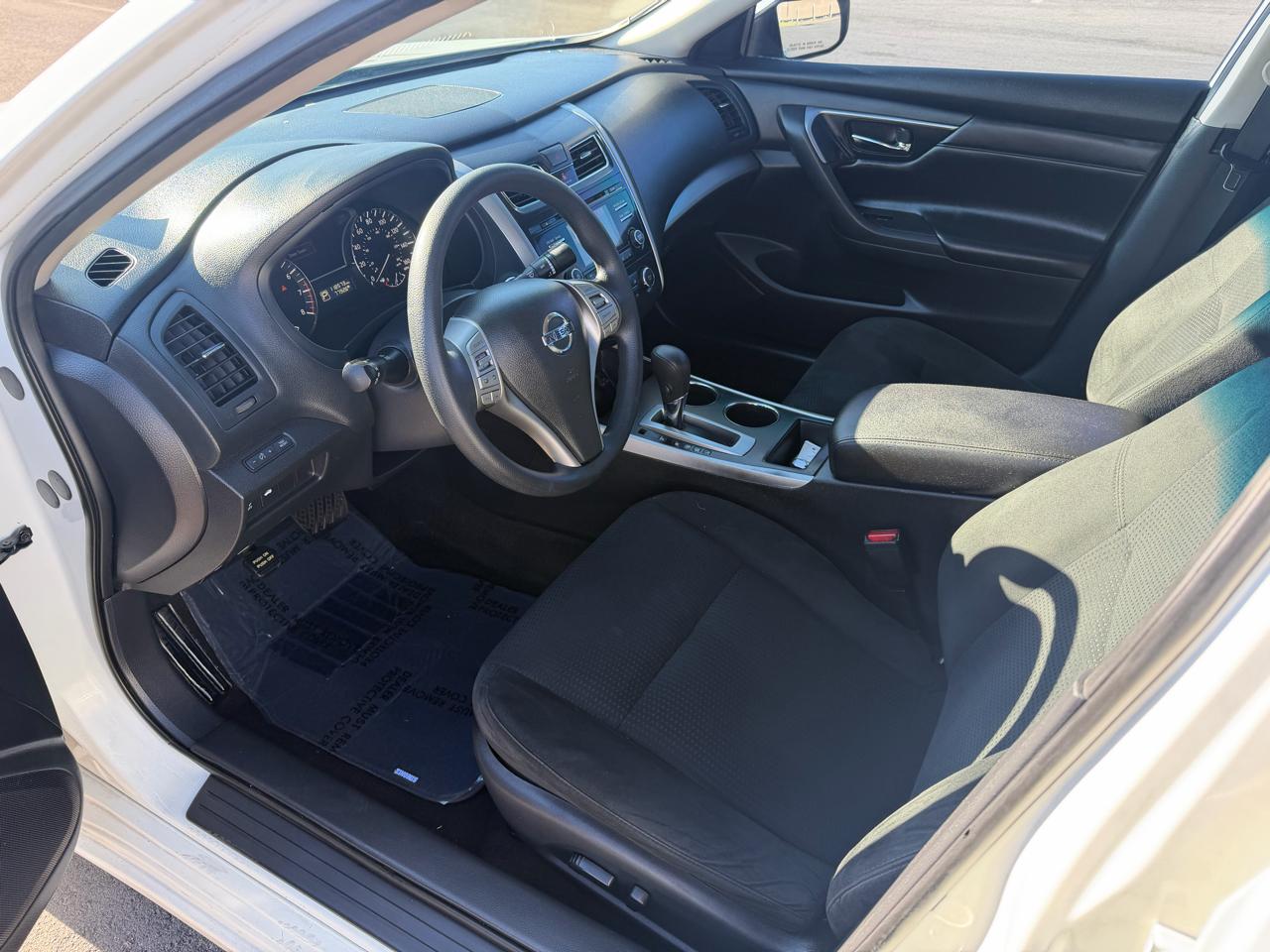 Nissan Altima 2.5 SV 2015