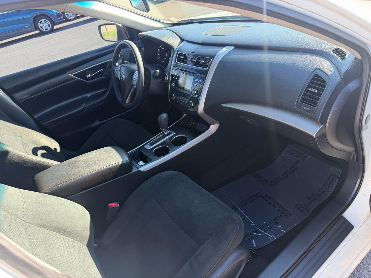 Nissan Altima 2.5 SV 2015