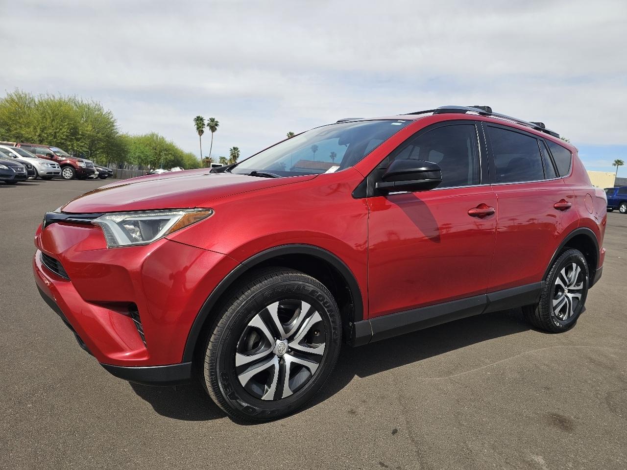 Toyota RAV4 LE FWD 2017