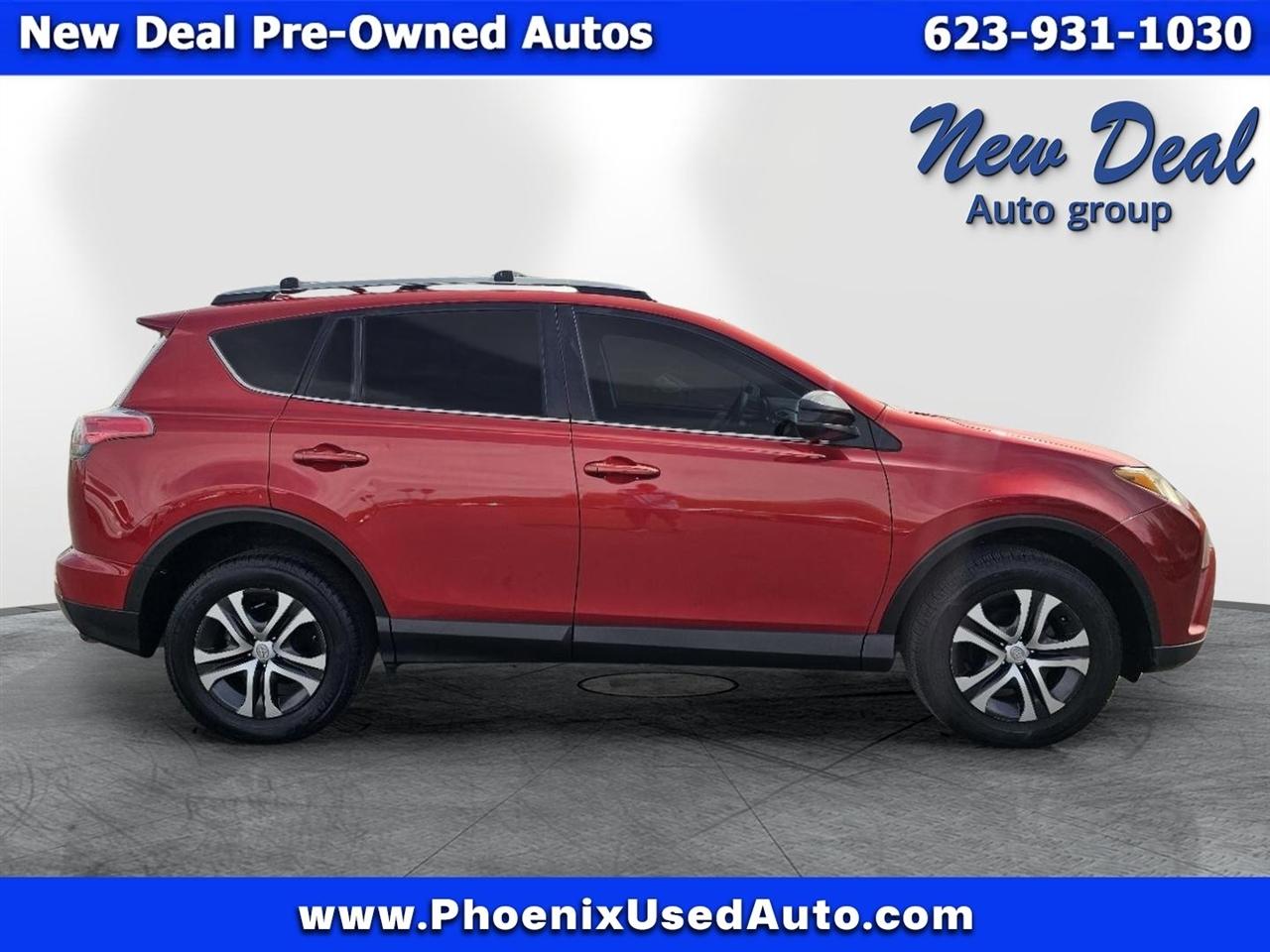 Toyota RAV4 LE FWD 2017