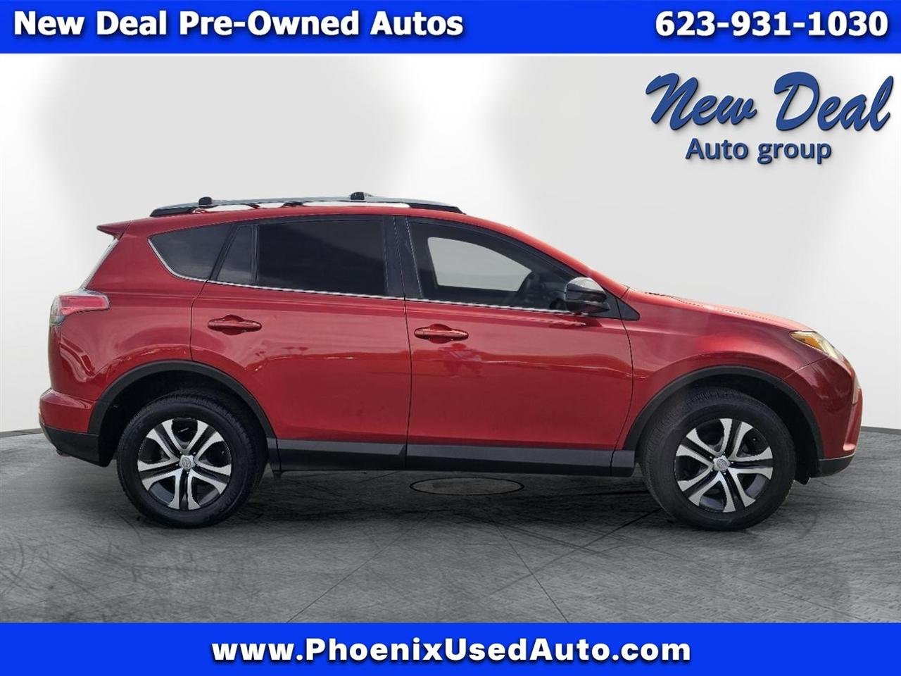 Toyota RAV4 LE FWD 2017