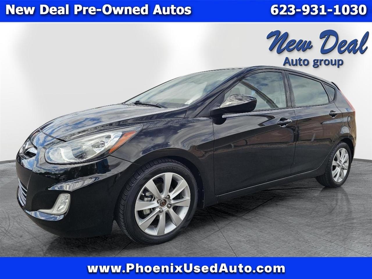Hyundai Accent SE 5-Door 2012