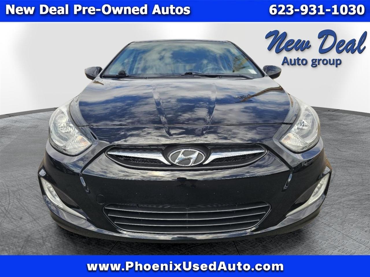 Hyundai Accent SE 5-Door 2012