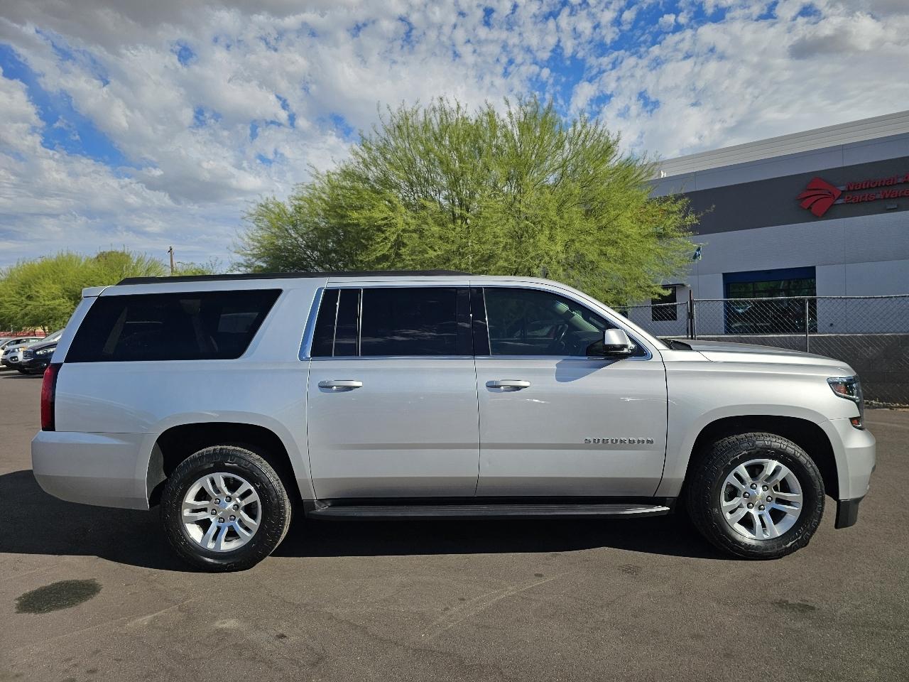 Chevrolet Suburban LS 4WD 2018
