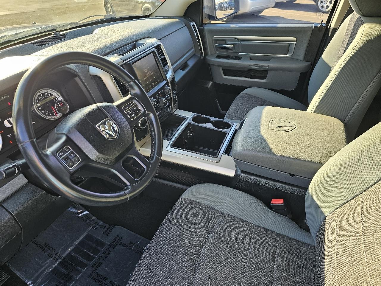 RAM 1500 Big Horn 2015