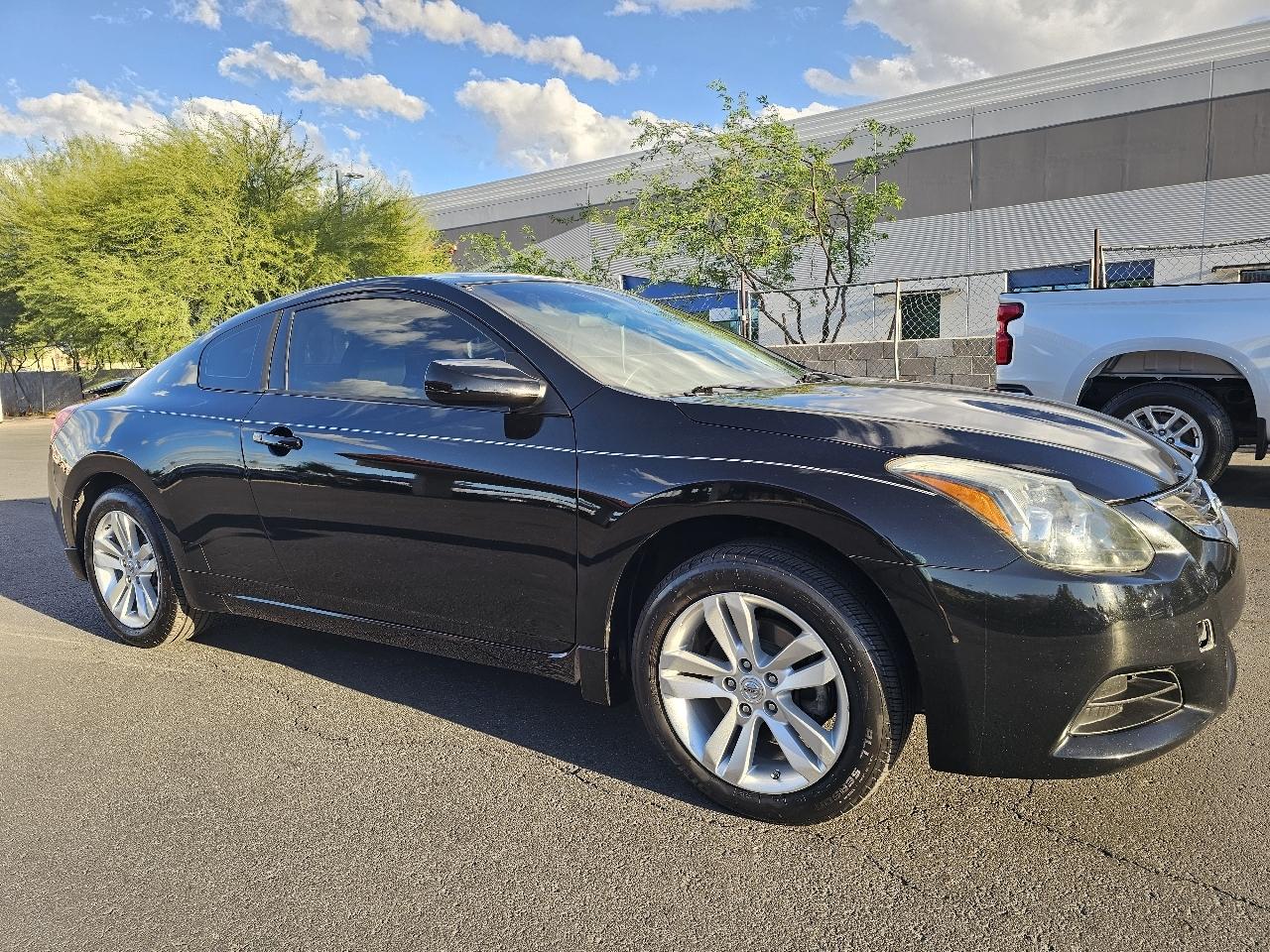 Nissan Altima 2.5 S CVT Coupe 2013