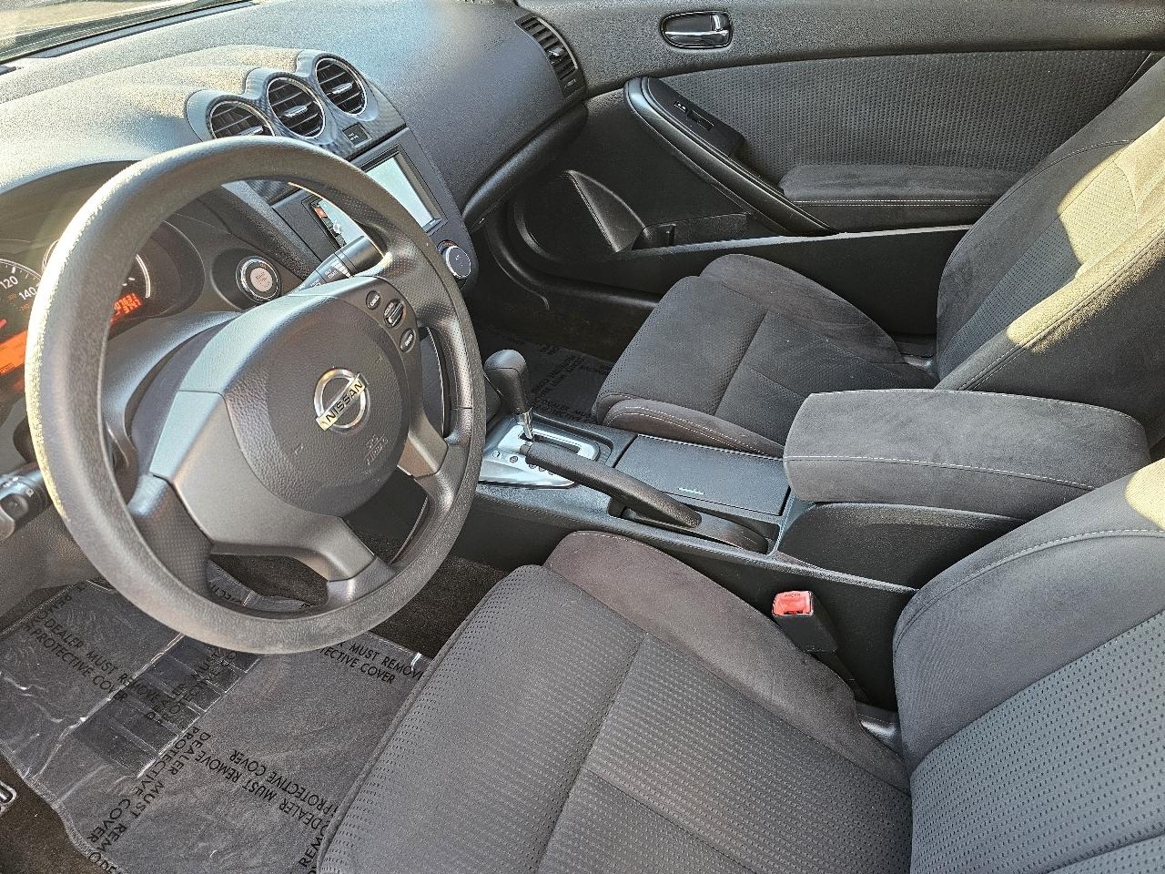 Nissan Altima 2.5 S CVT Coupe 2013