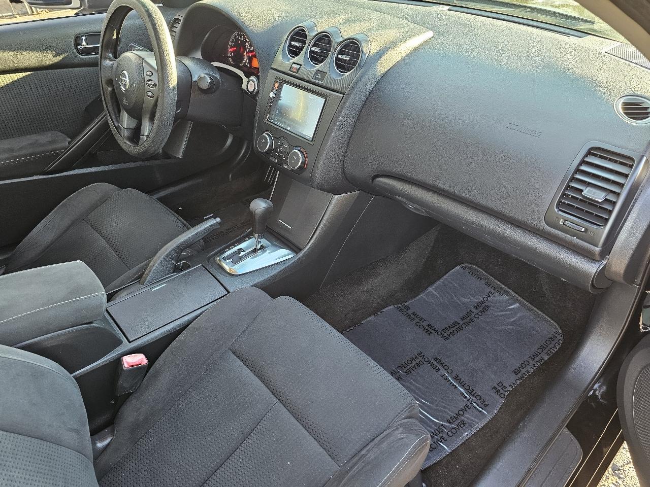 Nissan Altima 2.5 S CVT Coupe 2013