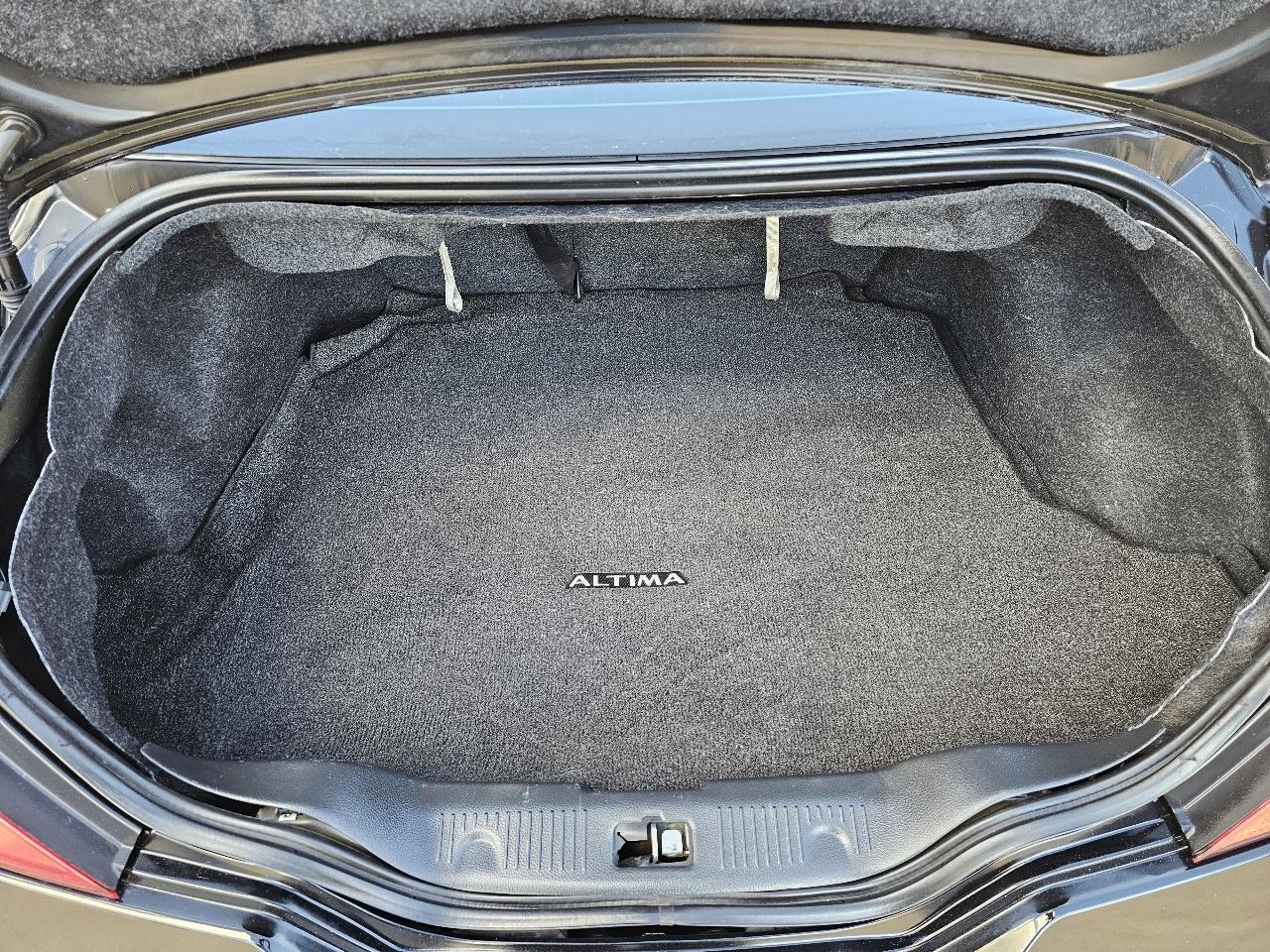 Nissan Altima 2.5 S CVT Coupe 2013