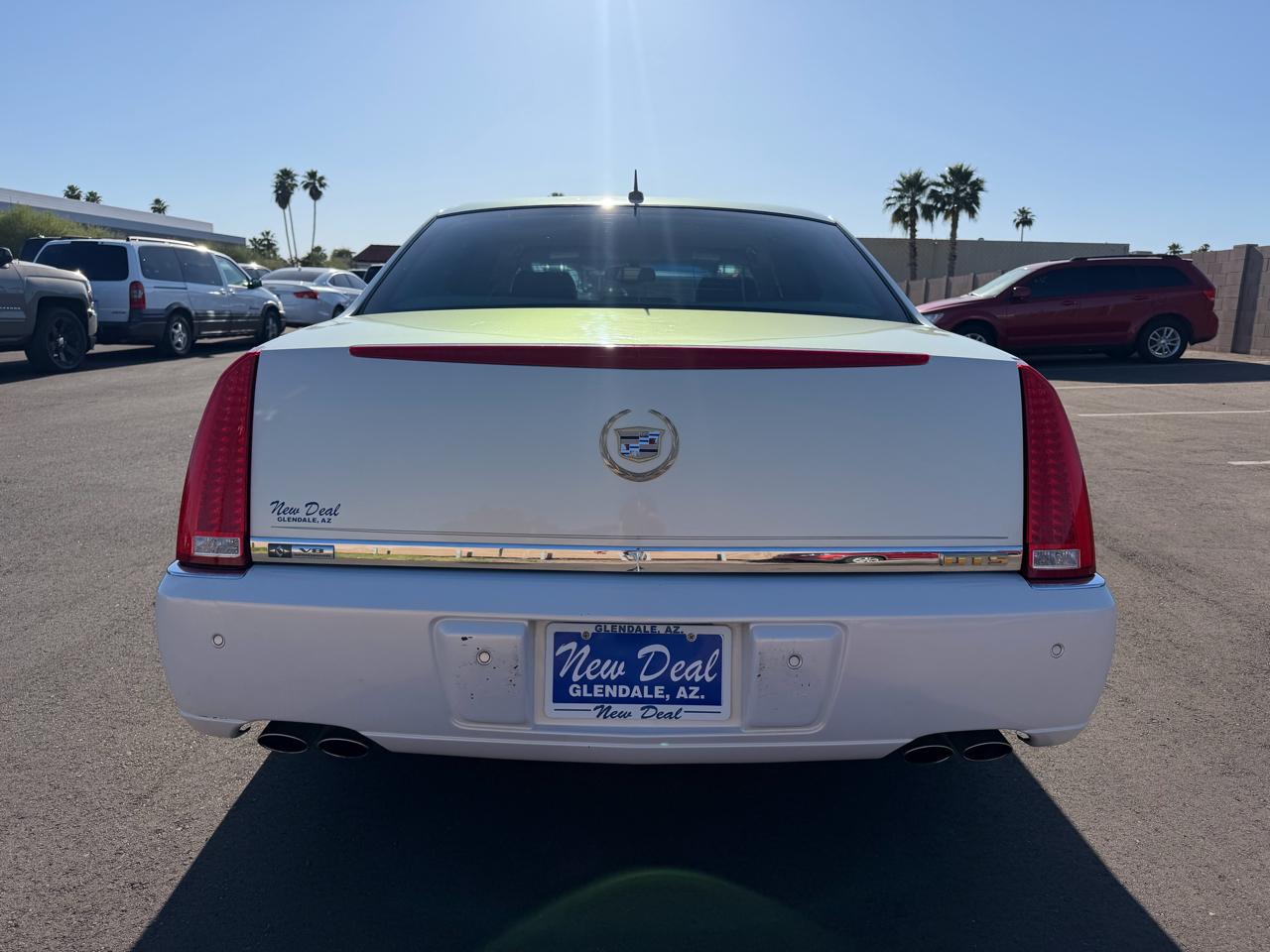 Cadillac DTS Sedan 2006