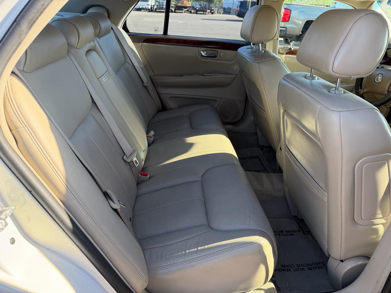 Cadillac DTS Sedan 2006