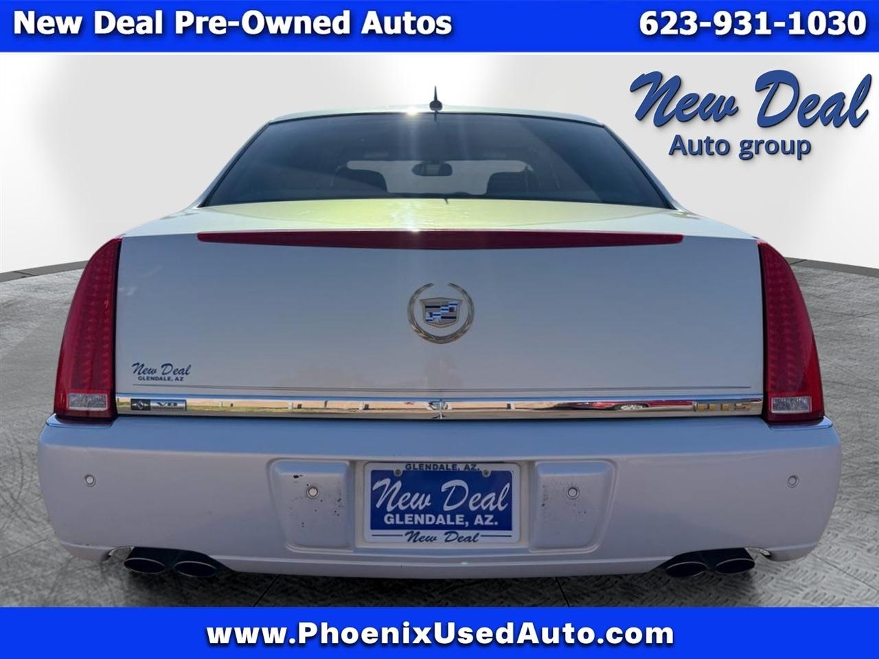 Cadillac DTS Sedan 2006