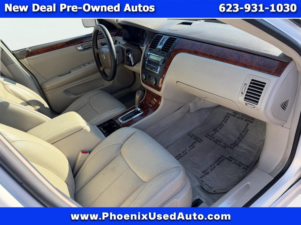 Cadillac DTS Sedan 2006