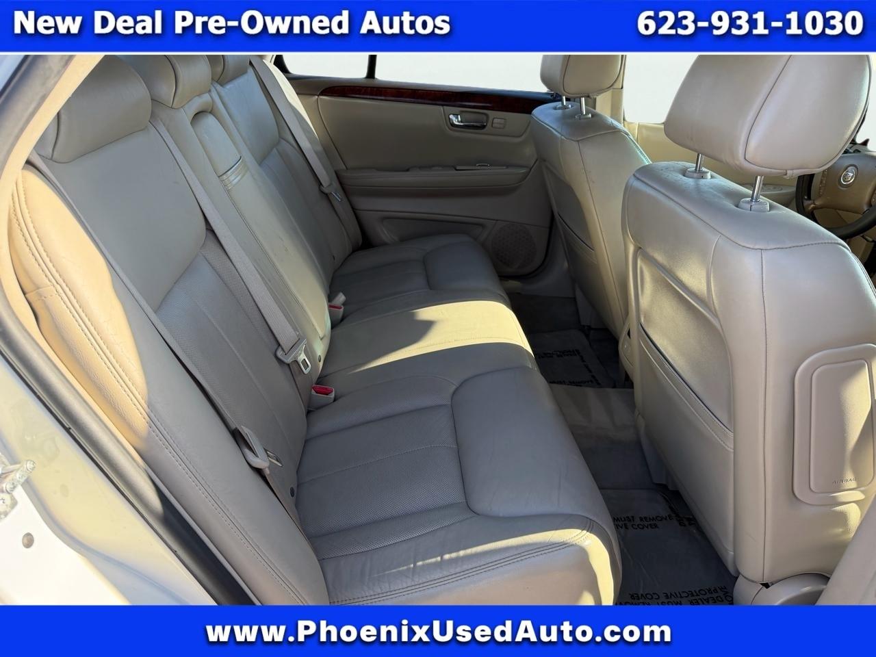 Cadillac DTS Sedan 2006