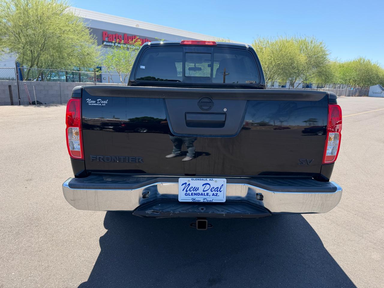 Nissan Frontier S Crew Cab 5AT 2WD 2015