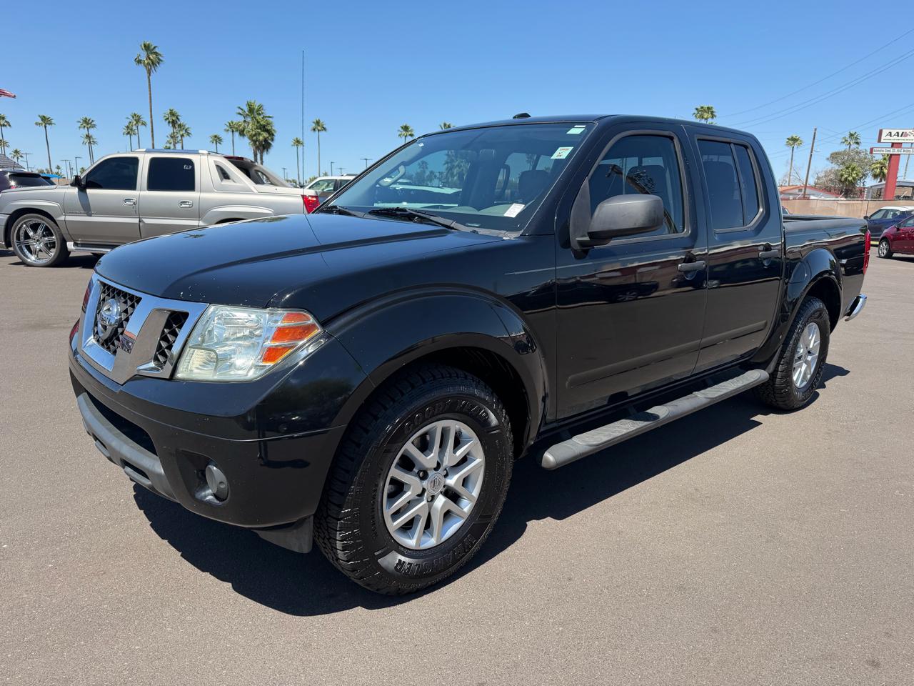 Nissan Frontier S Crew Cab 5AT 2WD 2015