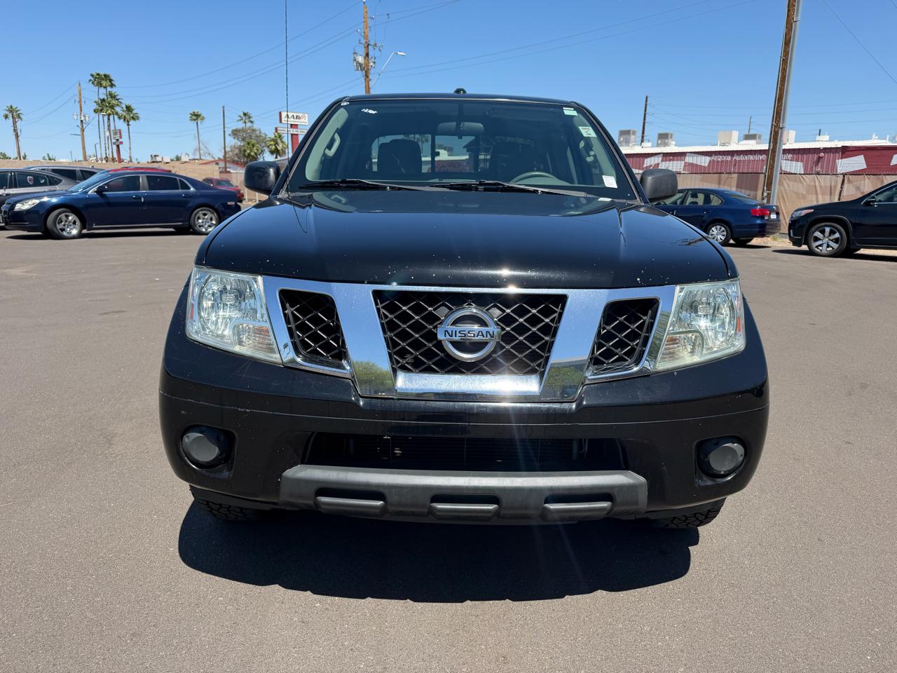 Nissan Frontier S Crew Cab 5AT 2WD 2015