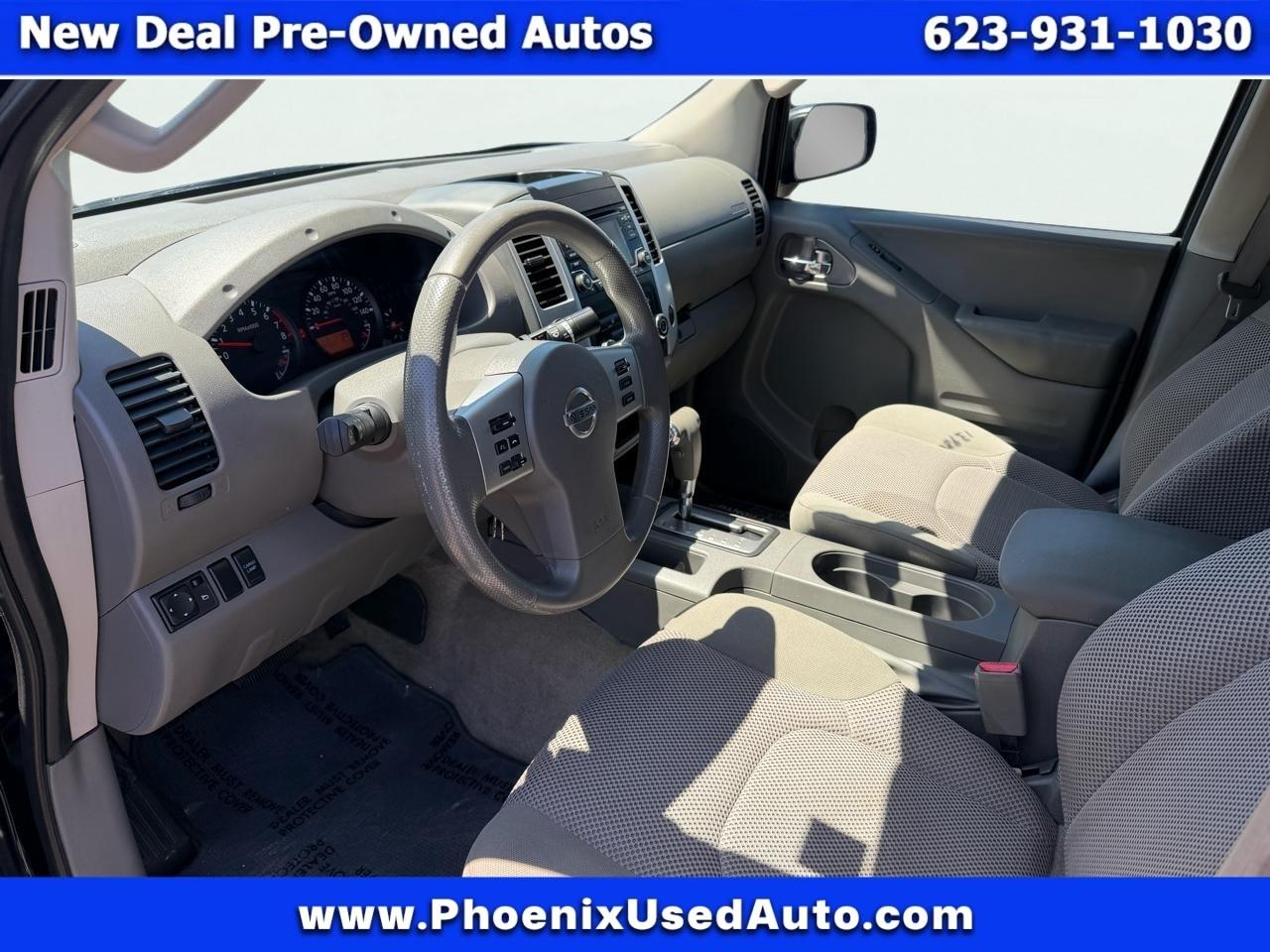 Nissan Frontier S Crew Cab 5AT 2WD 2015