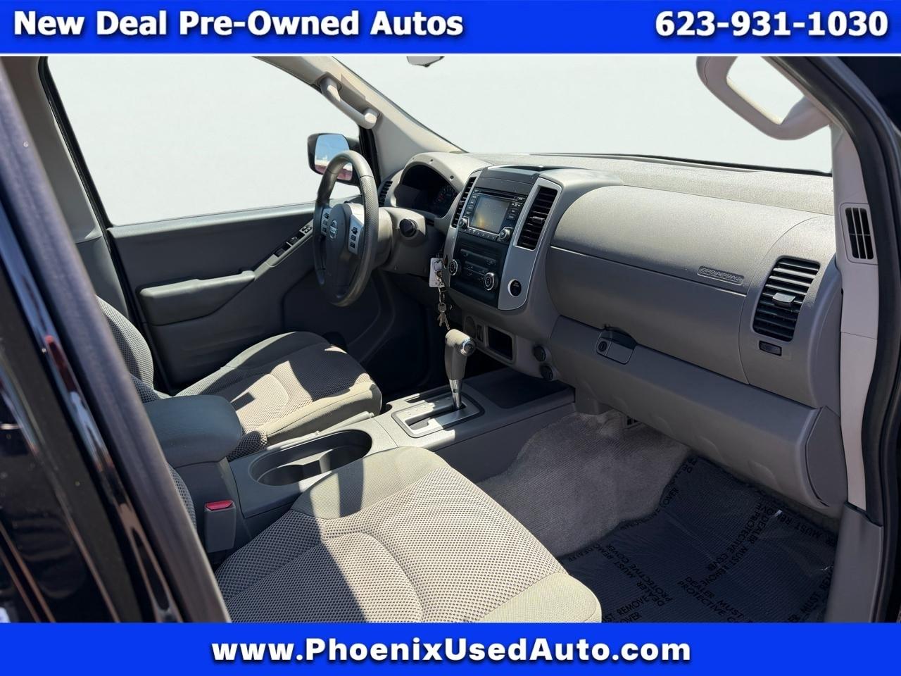 Nissan Frontier S Crew Cab 5AT 2WD 2015