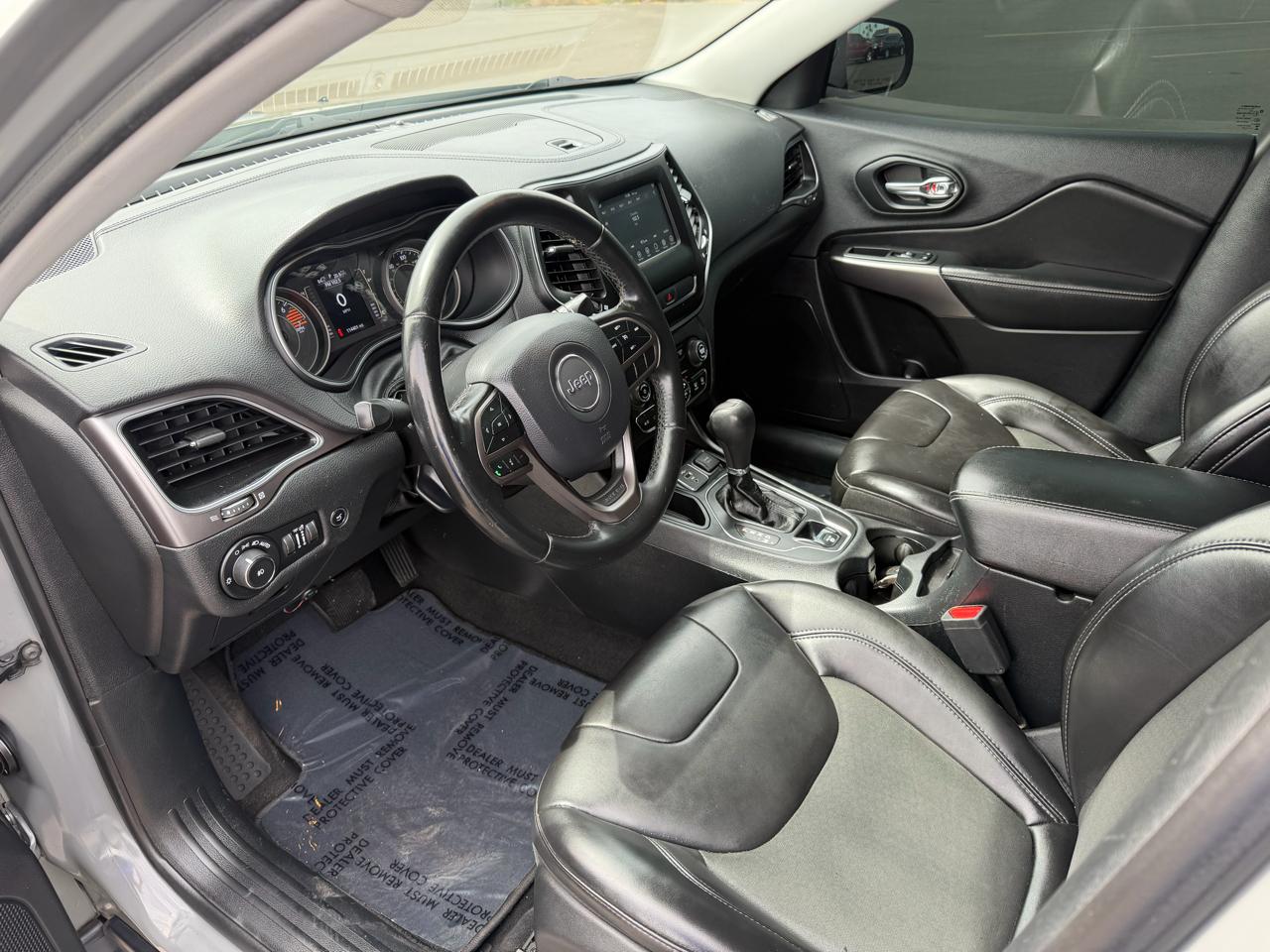 Jeep Cherokee Latitude Plus FWD 2019