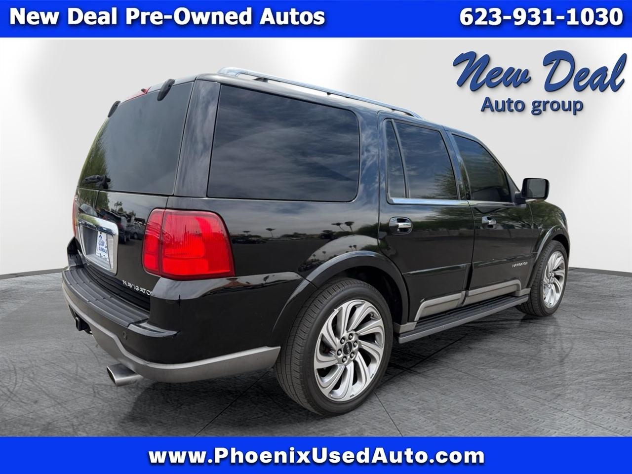 Lincoln Navigator Luxury 2WD 2004