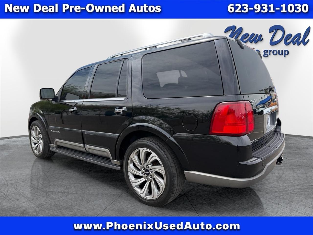 Lincoln Navigator Luxury 2WD 2004