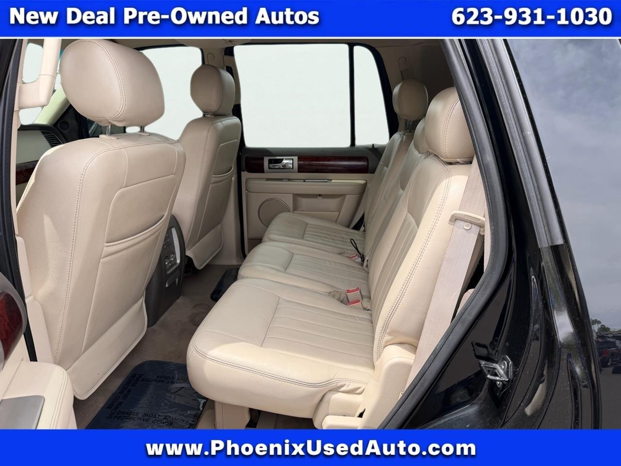 Lincoln Navigator Luxury 2WD 2004