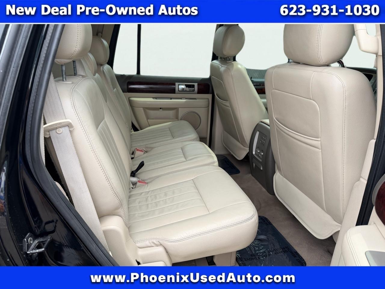 Lincoln Navigator Luxury 2WD 2004