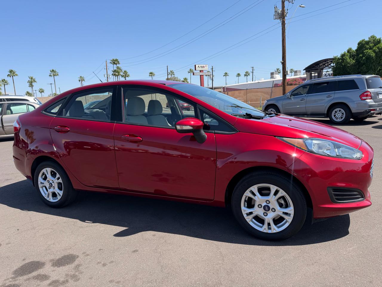 Ford Fiesta SE Sedan 2014