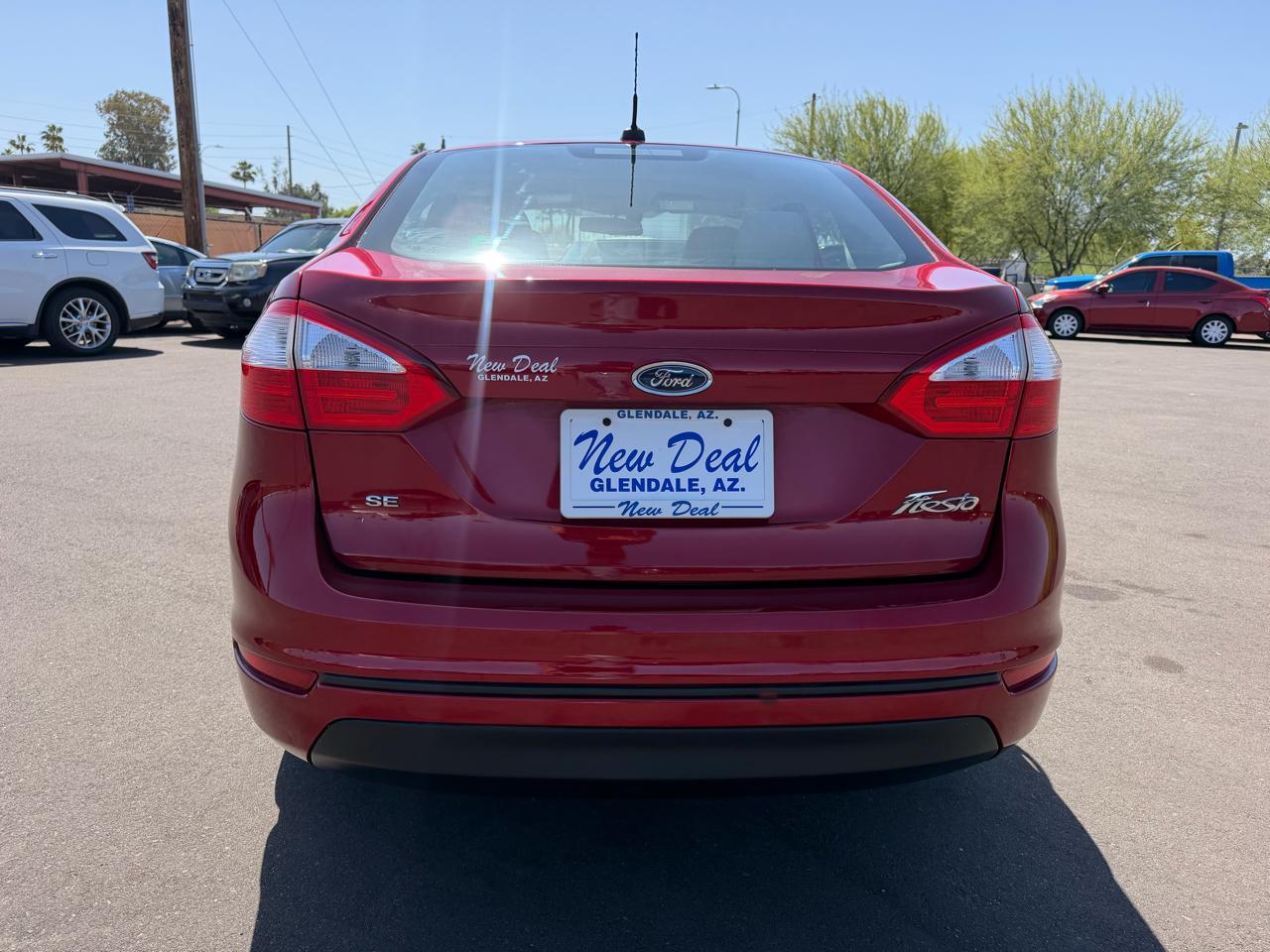 Ford Fiesta SE Sedan 2014