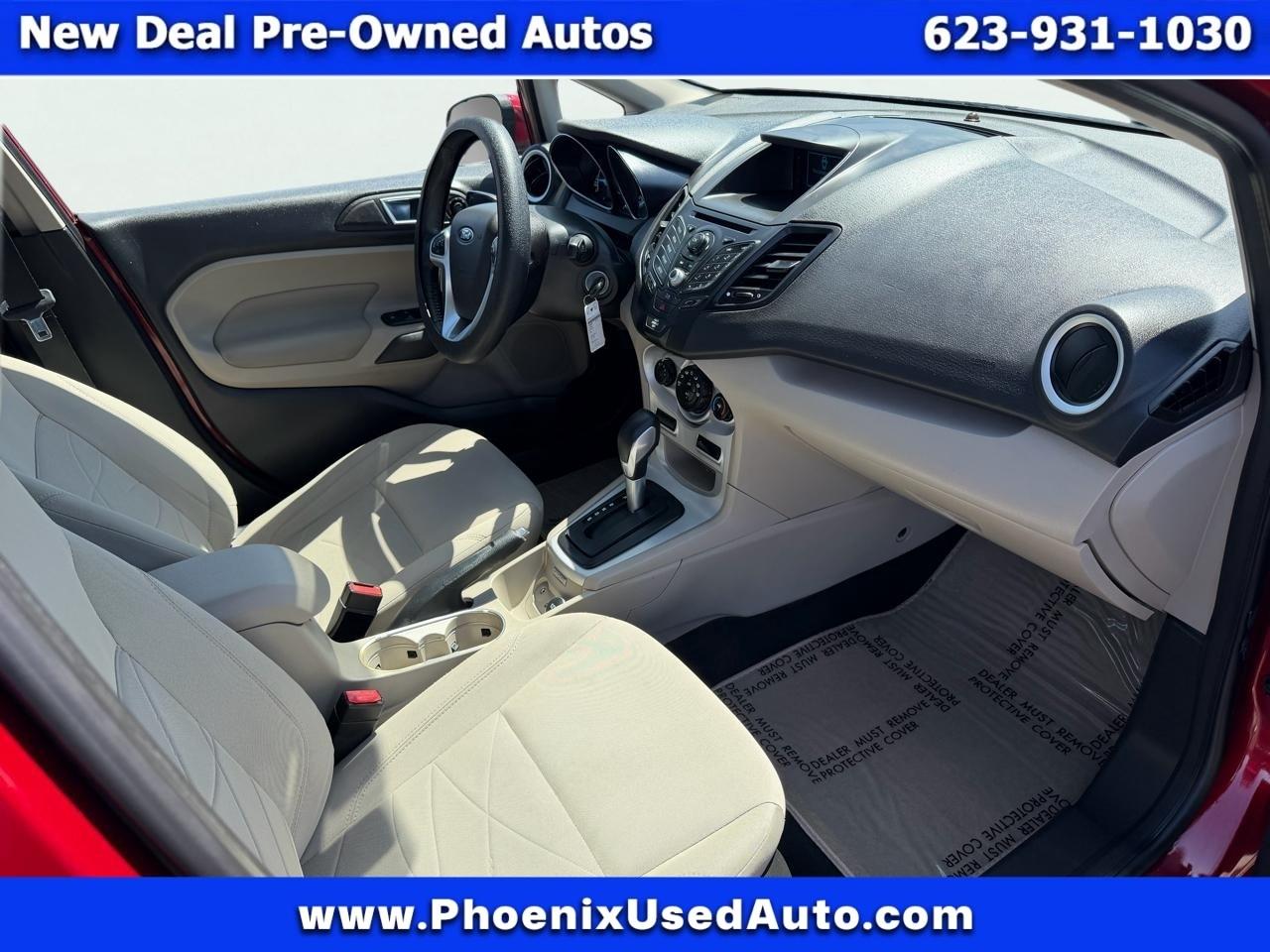 Ford Fiesta SE Sedan 2014