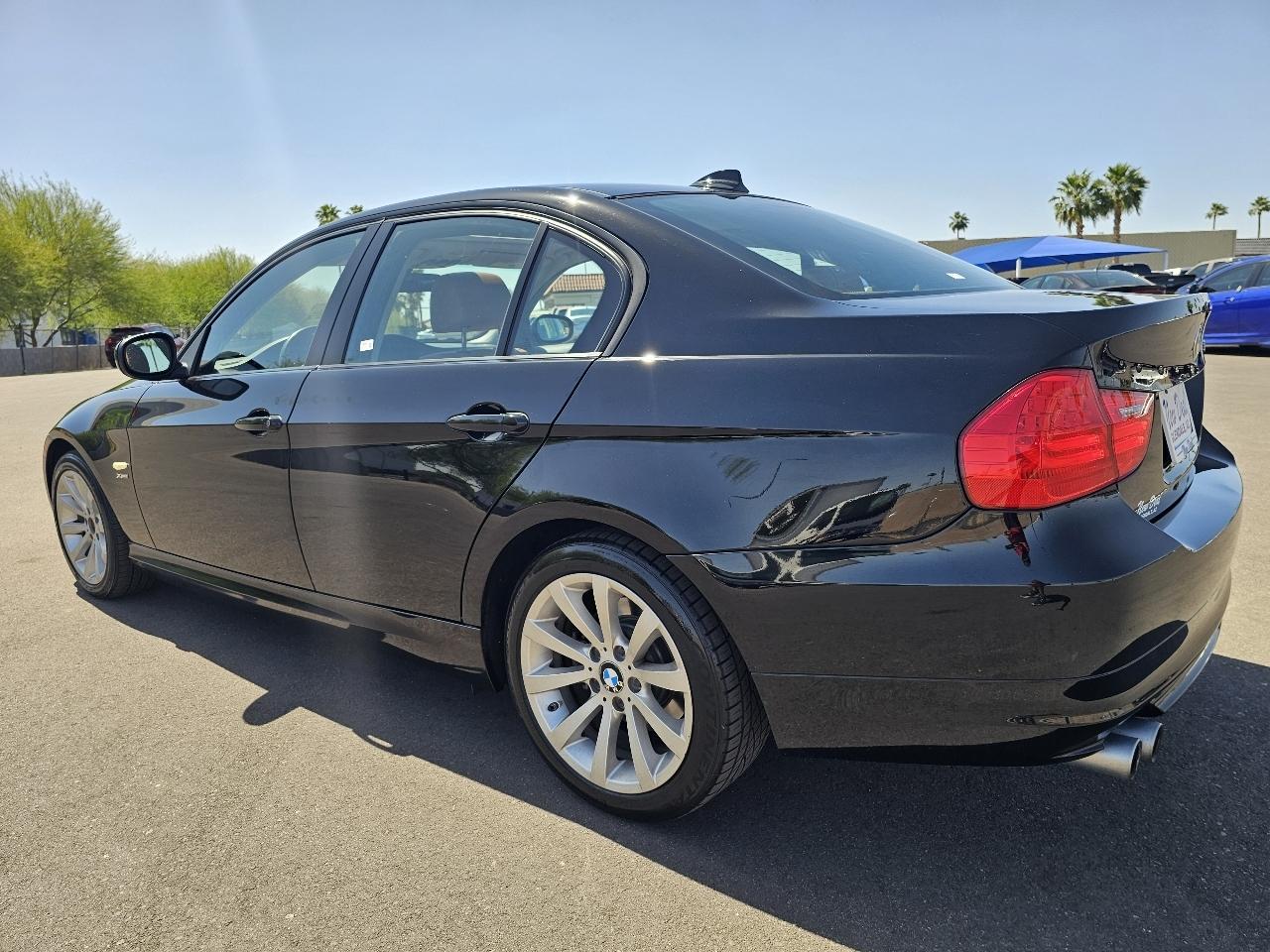 BMW 3-Series 328i xDrive 2011