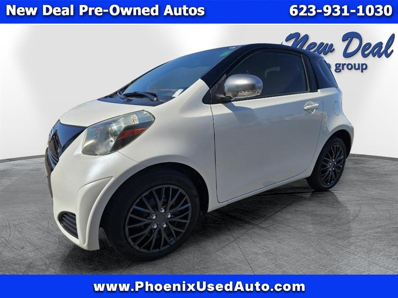Scion iQ 3-Door Hatchback AT 2012
