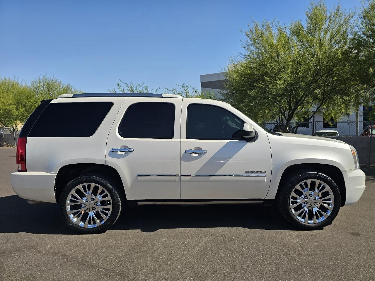 GMC Yukon Denali 2WD 2012