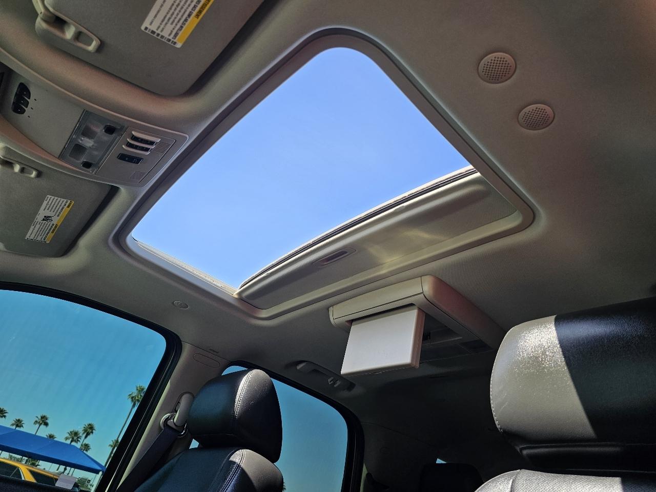 GMC Yukon Denali 2WD 2012