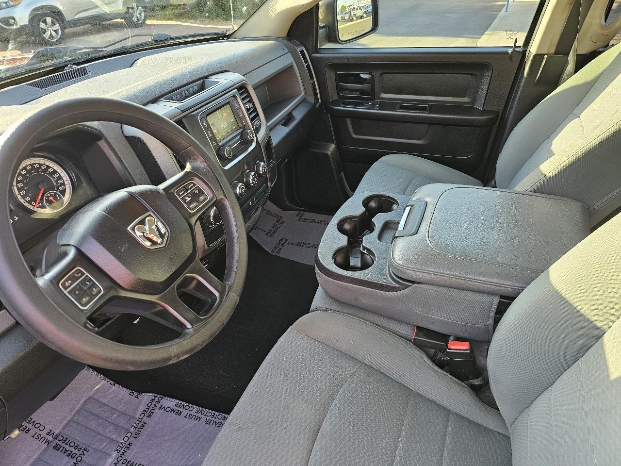 RAM 1500 Classic Tradesman Quad Cab 2WD 2019