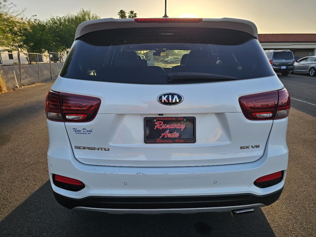 Kia Sorento EX V6 2WD 2020