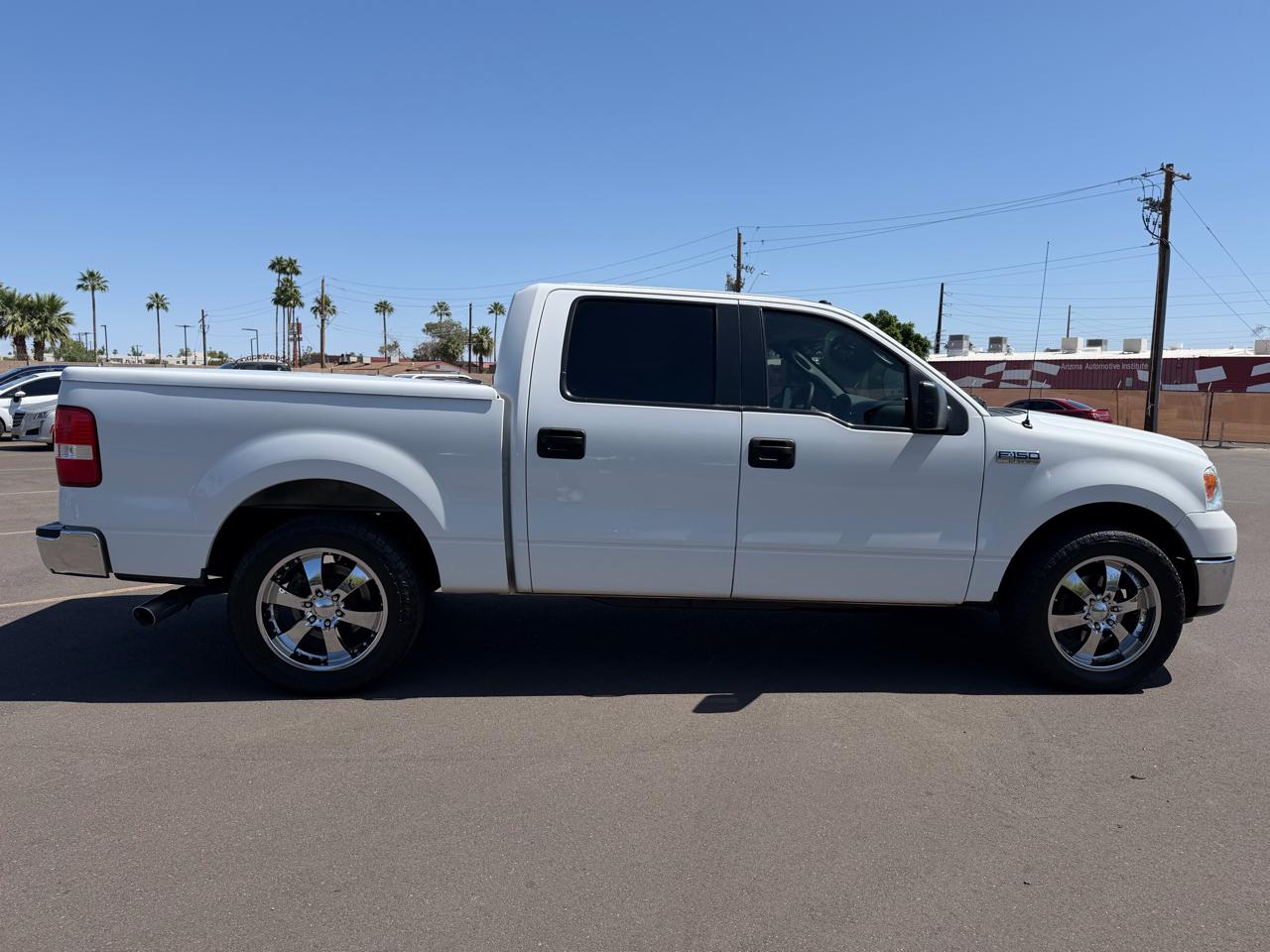 Ford F-150 2WD SuperCrew 139" XLT 2006