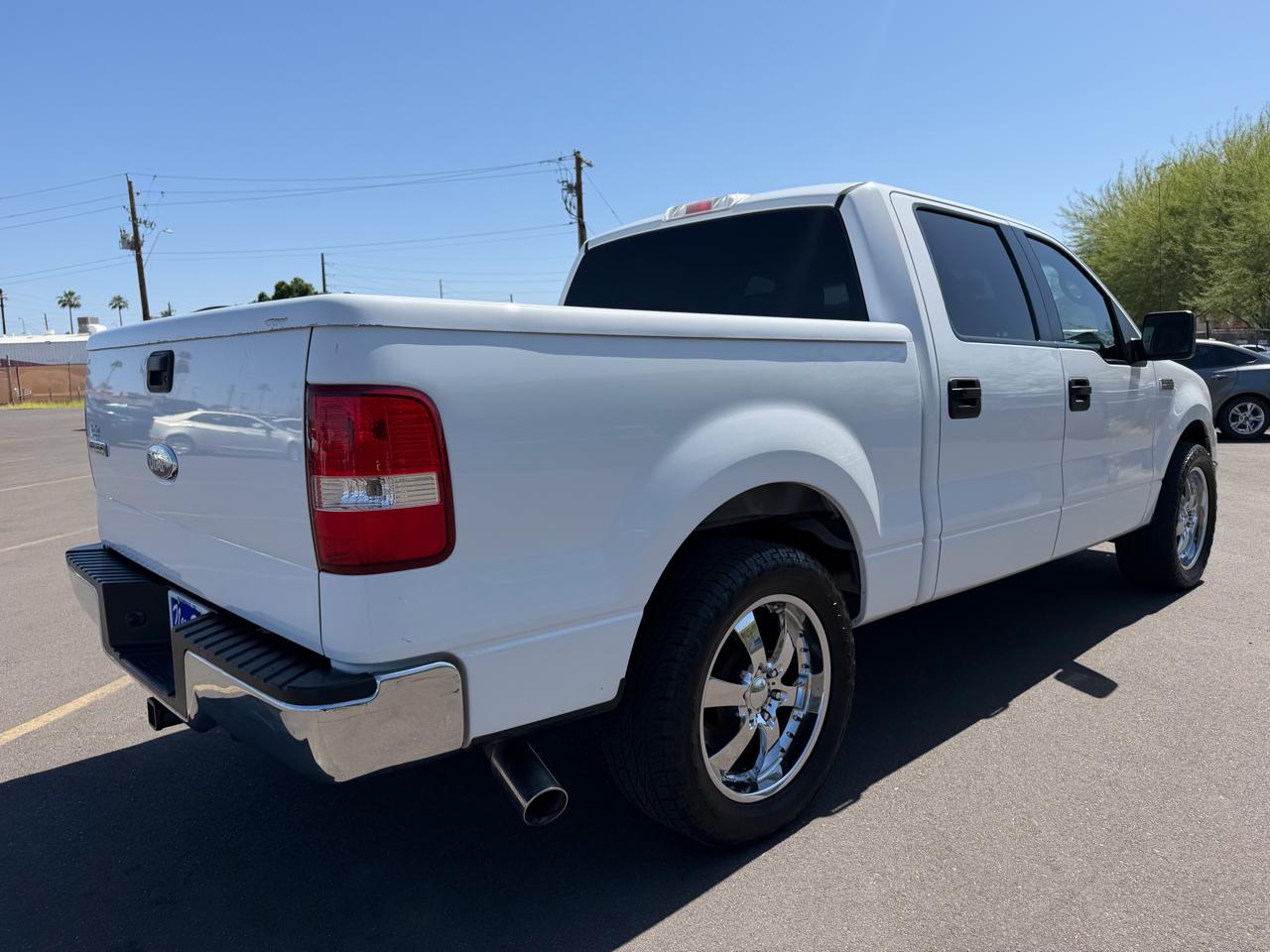 Ford F-150 2WD SuperCrew 139" XLT 2006