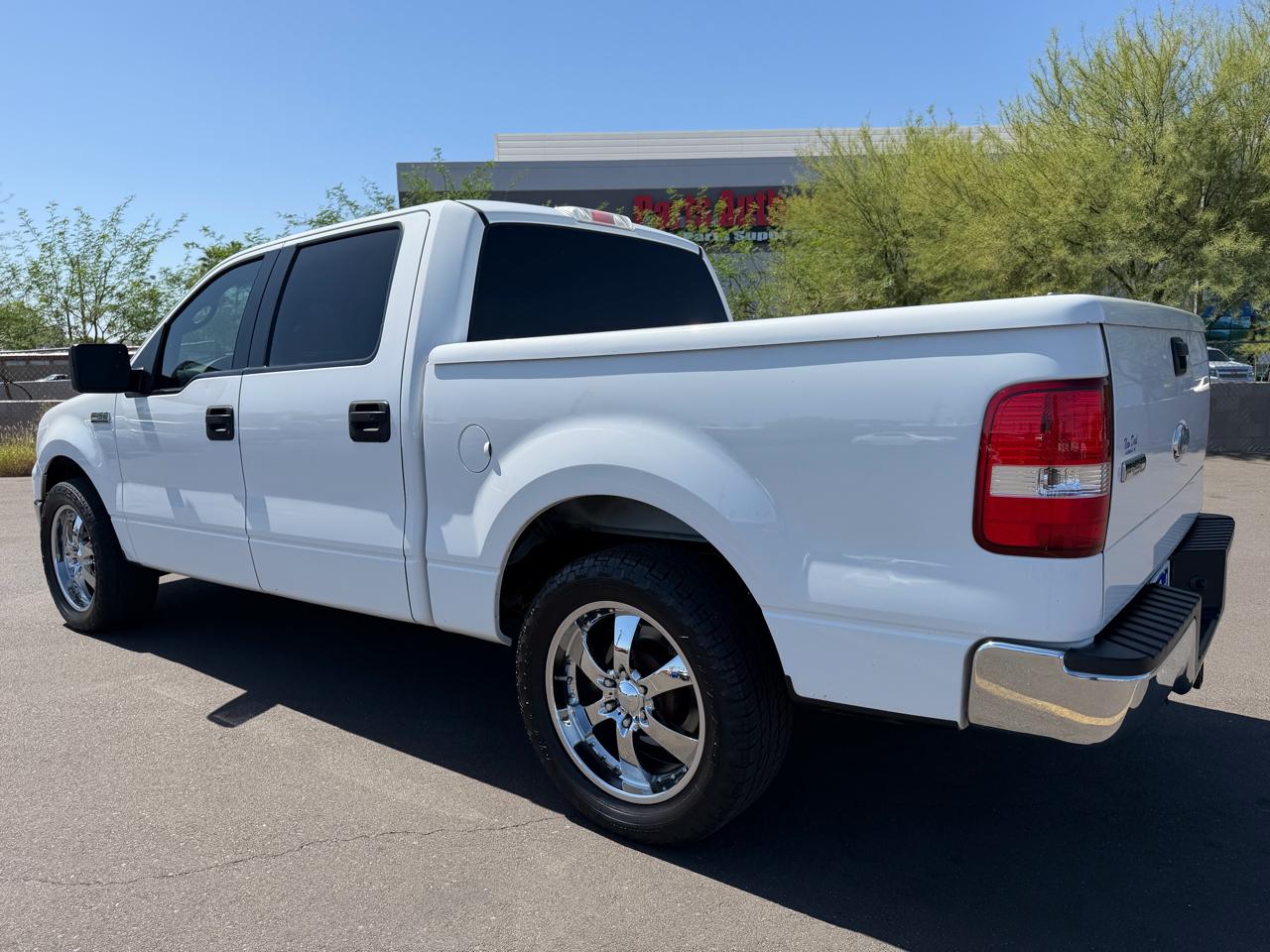 Ford F-150 2WD SuperCrew 139" XLT 2006