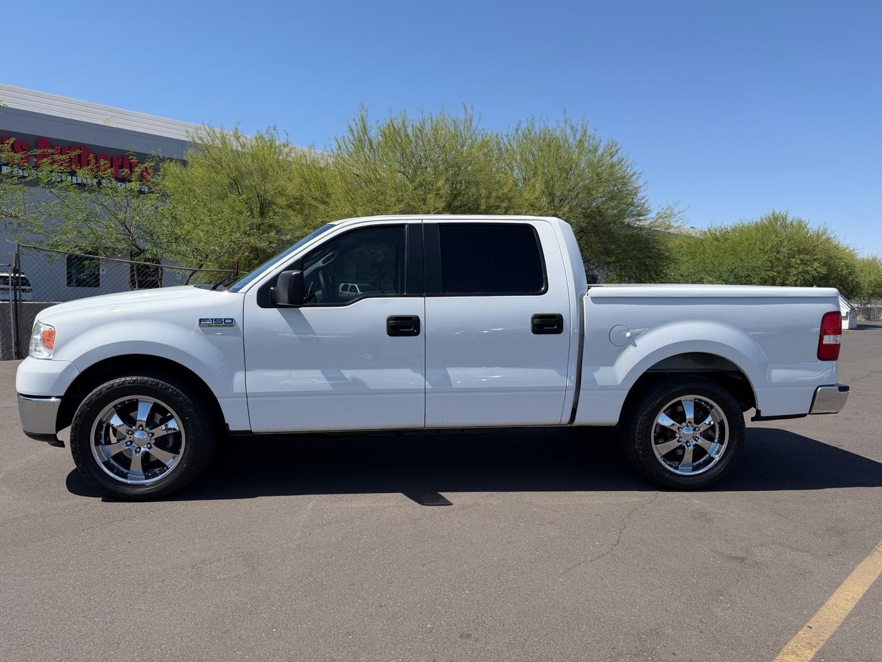 Ford F-150 2WD SuperCrew 139" XLT 2006